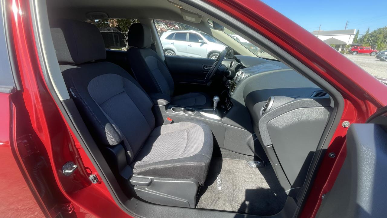 Nissan Rogue  2013