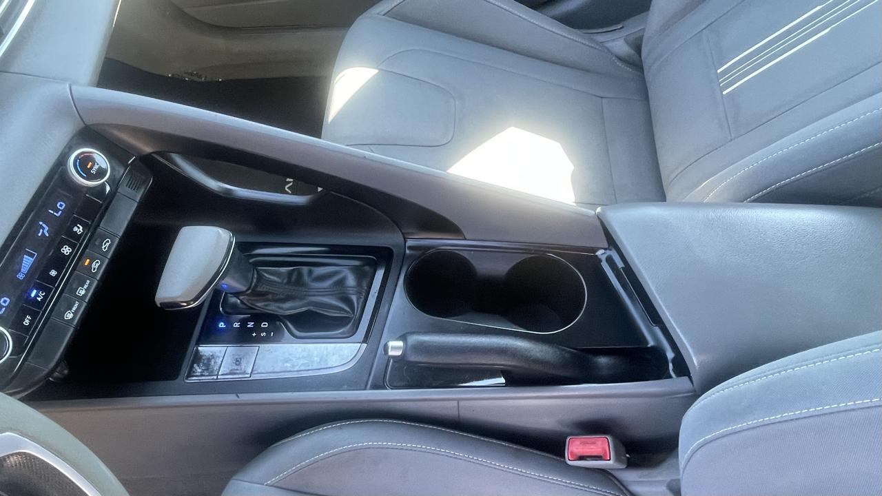 Hyundai Elantra SEL 2021