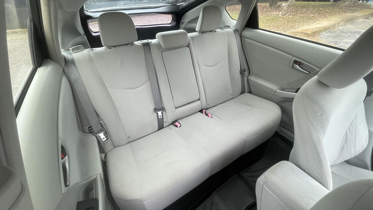 Toyota Prius  2013