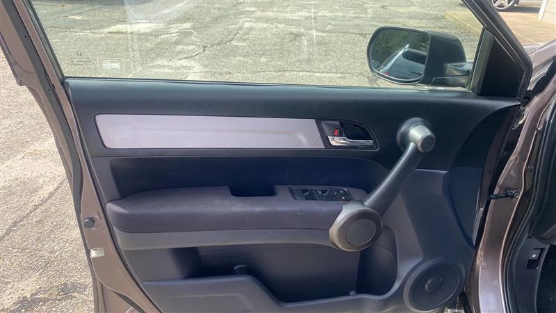 Honda CR-V LX 4WD 5-Speed AT 2011