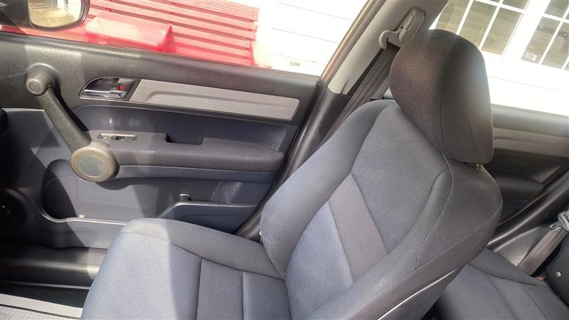 Honda CR-V LX 4WD 5-Speed AT 2011