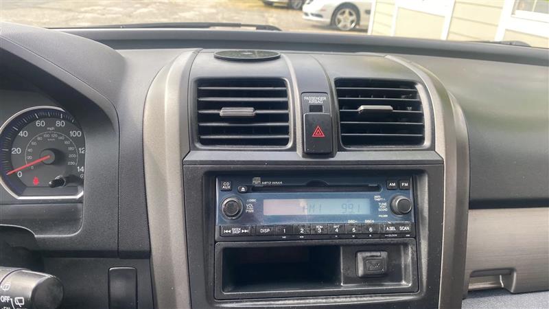 Honda CR-V LX 4WD 5-Speed AT 2011