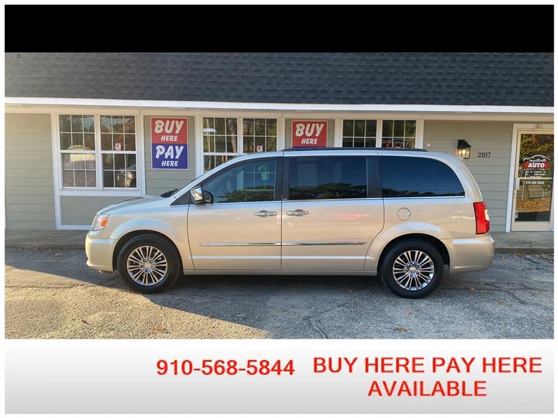 2014 Chrysler Town & Country Touring-L
