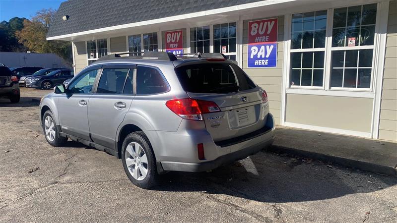 Subaru Outback 2.5i Limited 2011