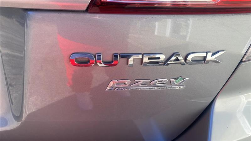 Subaru Outback 2.5i Limited 2011