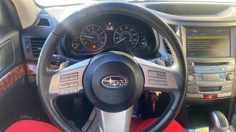 Subaru Outback 2.5i Limited 2011