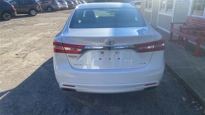 Toyota Avalon XLE 2014