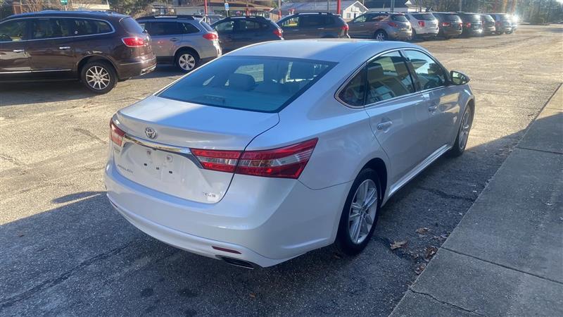 Toyota Avalon XLE 2014