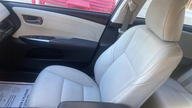 Toyota Avalon XLE 2014