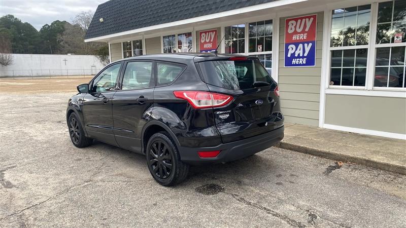 Ford Escape S FWD 2015