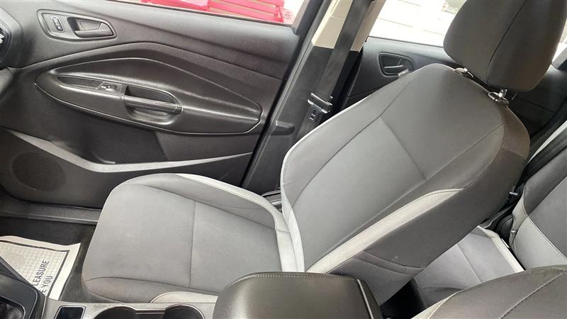 Ford Escape S FWD 2015