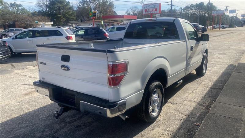 Ford F-150 XL 8-ft. Bed 2WD 2010
