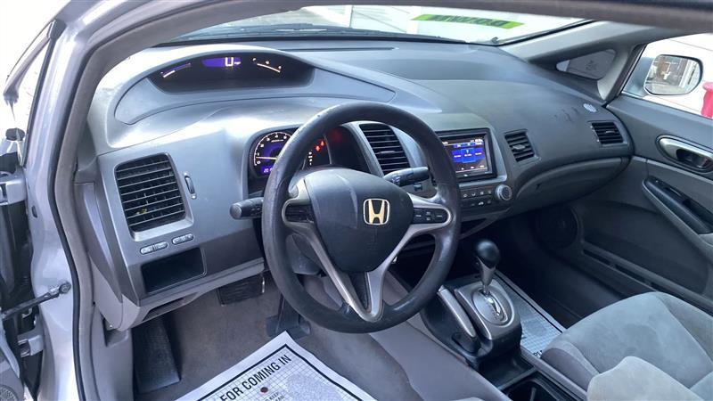 Honda Civic LX Sedan 5-Speed AT 2010
