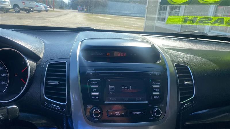 Kia Sorento LX 2WD 2015