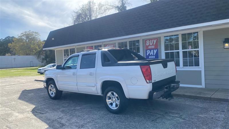 Chevrolet Avalanche 1500 2WD 2005
