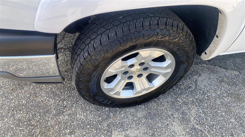 Chevrolet Avalanche 1500 2WD 2005