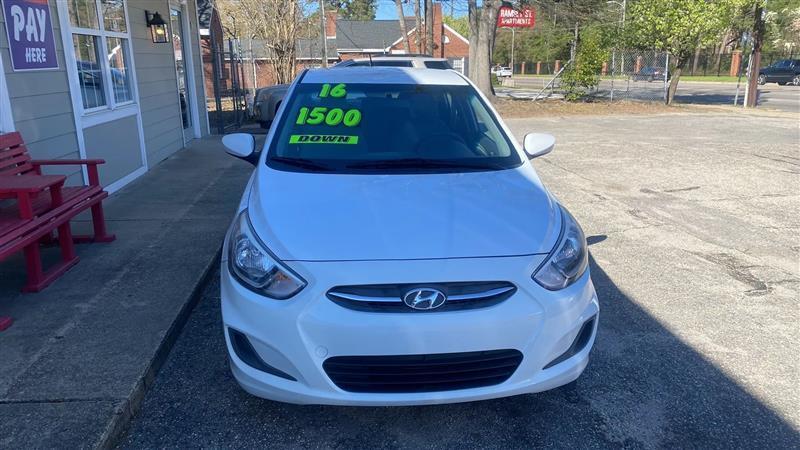 Hyundai Accent SE 4-Door 6A 2016
