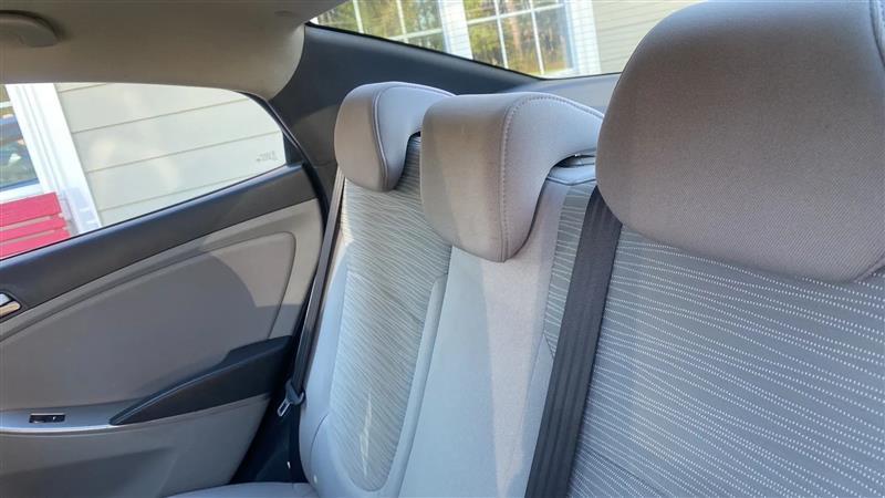 Hyundai Accent SE 4-Door 6A 2016