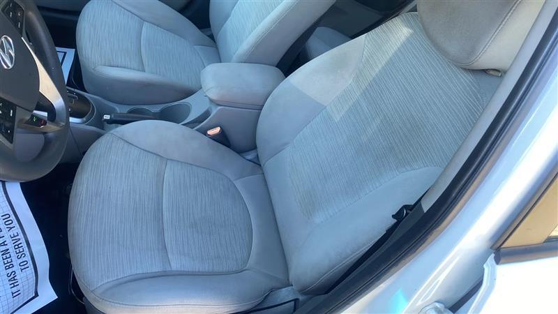 Hyundai Accent SE 4-Door 6A 2016