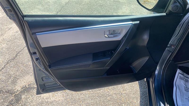 Toyota Corolla LE CVT 2016