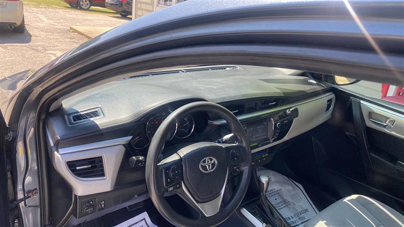 Toyota Corolla LE CVT 2016