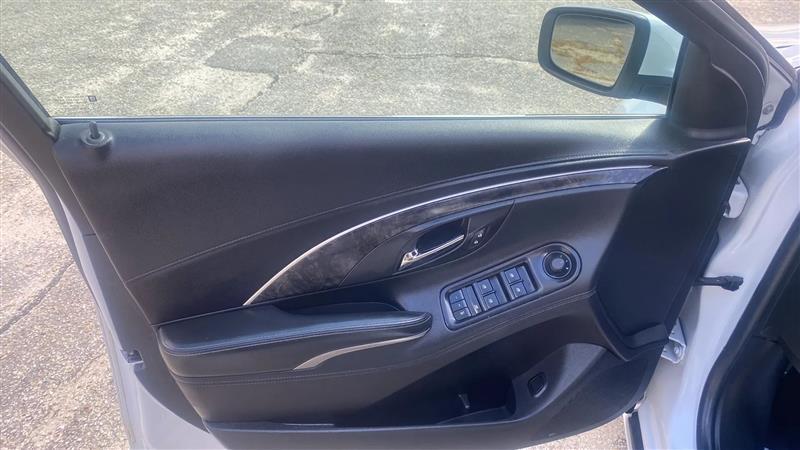 Buick LaCrosse Leather Package 2016