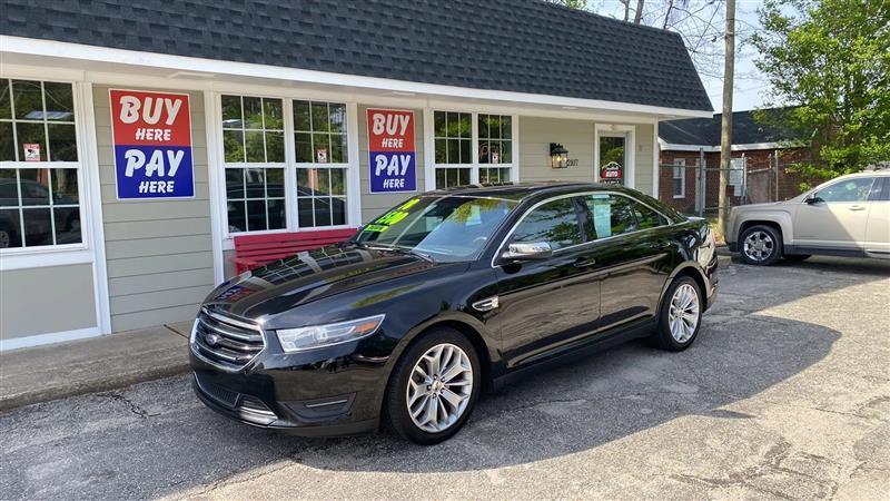 Ford Taurus Limited FWD 2018