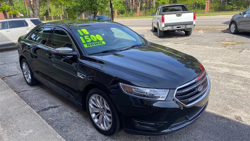 Ford Taurus Limited FWD 2018