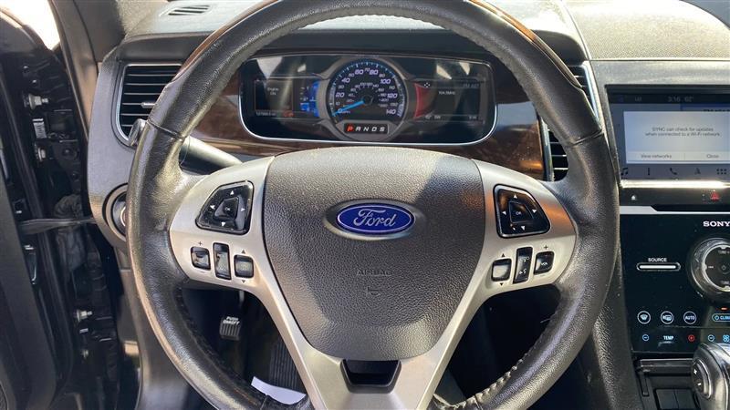 Ford Taurus Limited FWD 2018