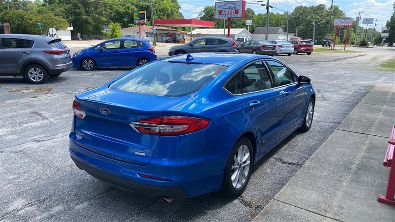 Ford Fusion SE 2020