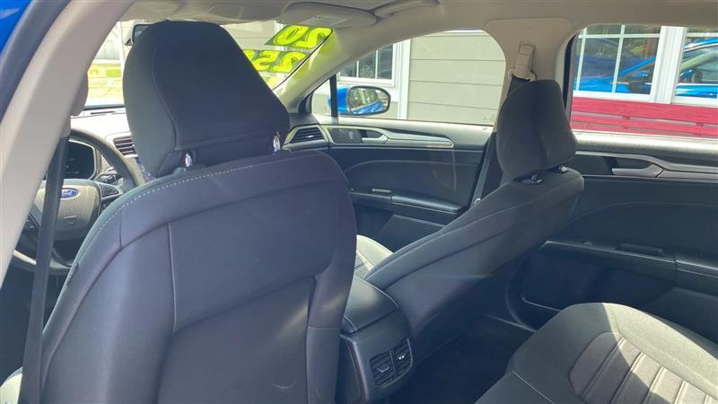 Ford Fusion SE 2020