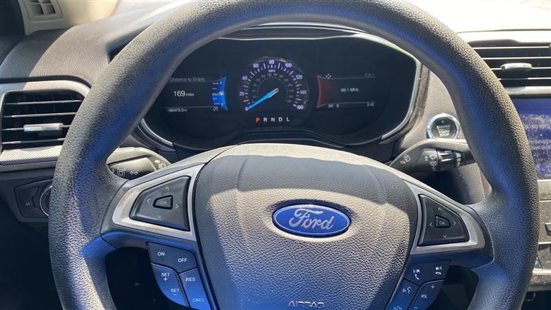 Ford Fusion SE 2020