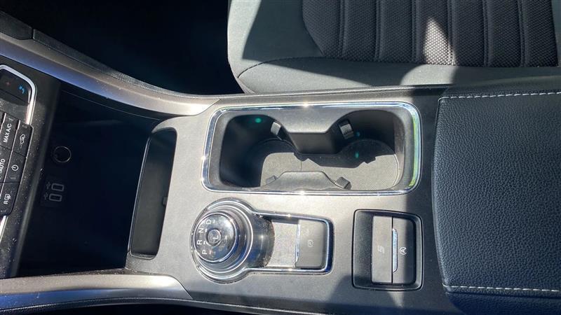 Ford Fusion SE 2020