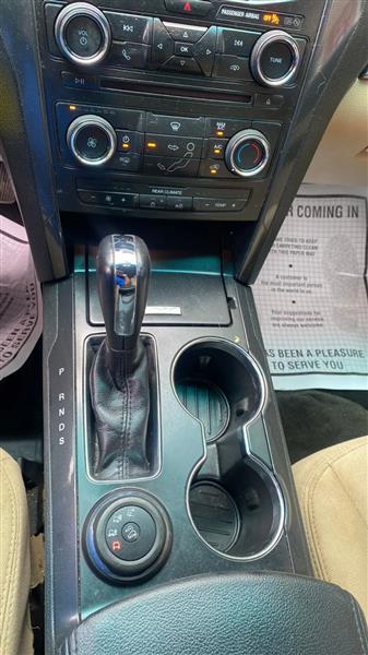 Ford Explorer Base 4WD 2017