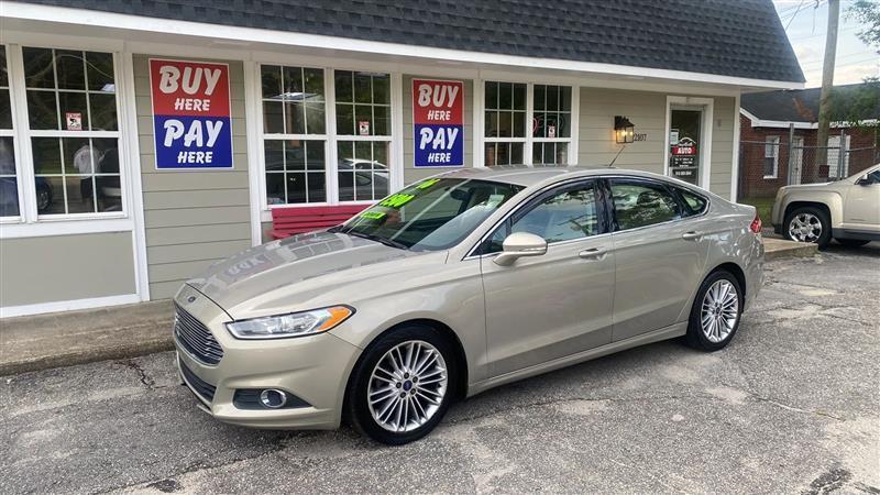 Ford Fusion SE 2016