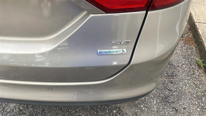 Ford Fusion SE 2016