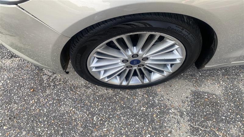 Ford Fusion SE 2016