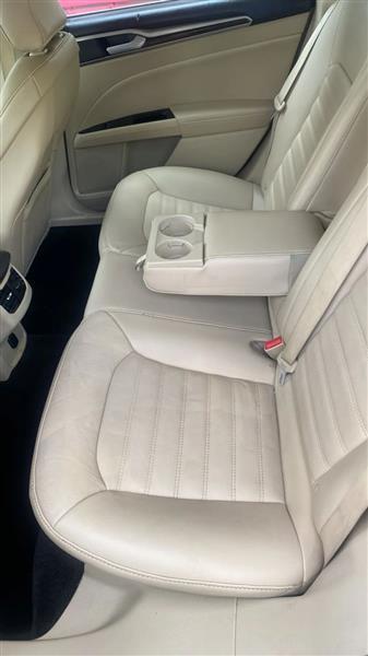 Ford Fusion SE 2016