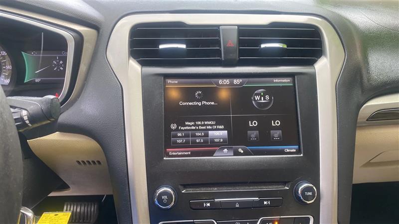 Ford Fusion SE 2016