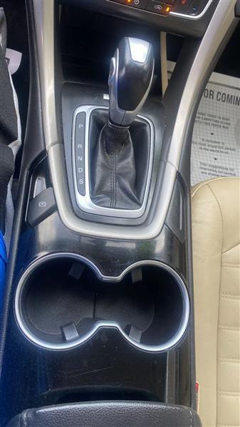 Ford Fusion SE 2016