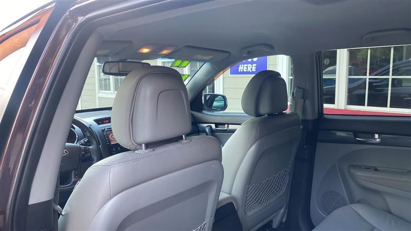 Kia Sorento SX 2WD 2011