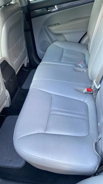 Kia Sorento SX 2WD 2011