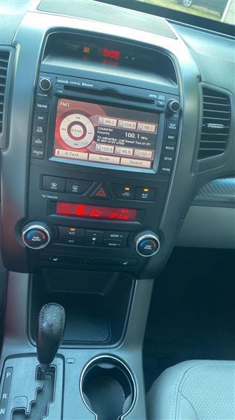 Kia Sorento SX 2WD 2011