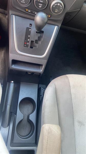 Mazda MAZDA5 Sport MT 2013
