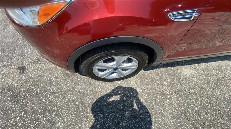 Ford Escape SE FWD 2016