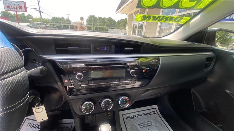 Toyota Corolla L 4-Speed AT 2014