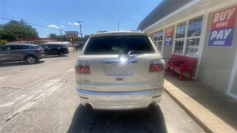GMC Acadia Denali AWD 2011