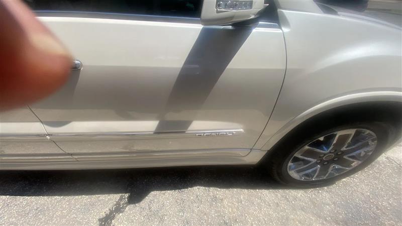 GMC Acadia Denali AWD 2011
