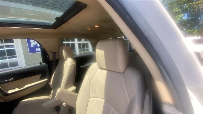 GMC Acadia Denali AWD 2011
