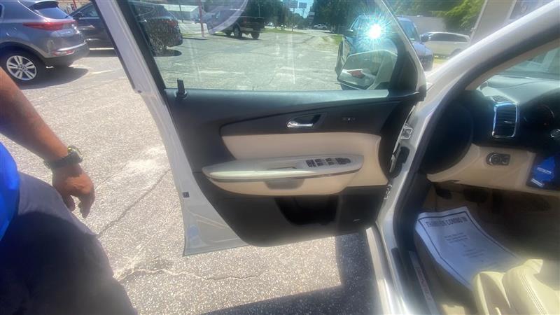 GMC Acadia Denali AWD 2011